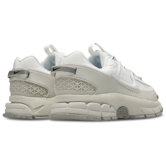Nike Zoom Vomero Roam White