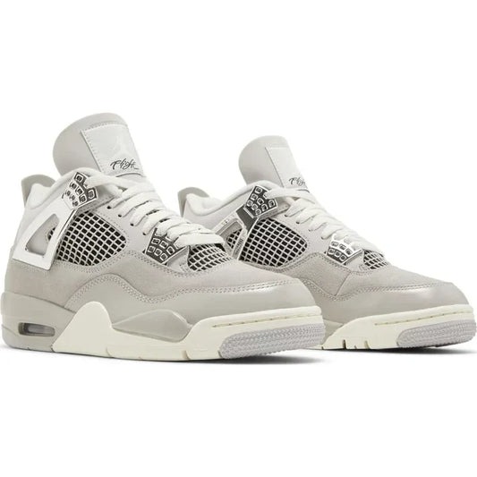 Nike Air Jordan 4 Retro "Frozen Moments"